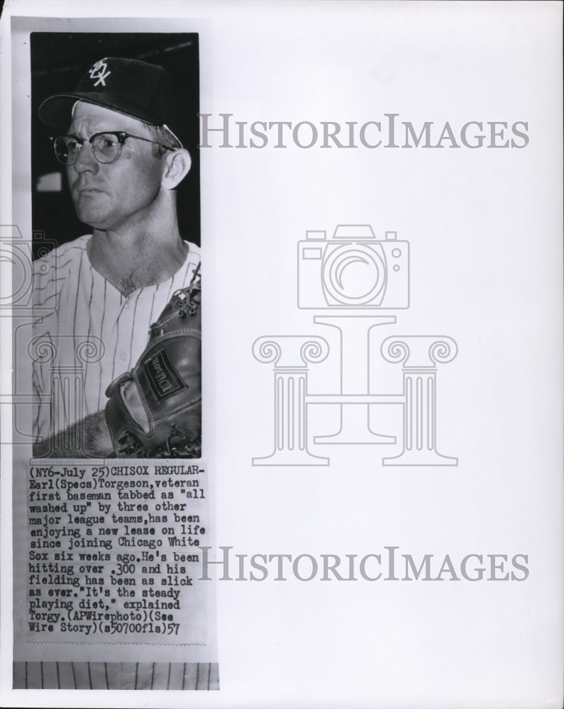 1957 Press Photo Earl &quot;Specs&quot; Torgeson of Chicago White Sox Baseball - nef18490- Historic Images