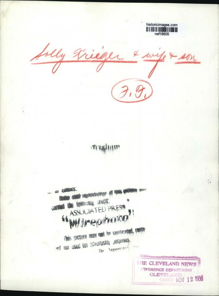 1938 Press Photo Boxer Solly Krieger & Family at Home, New York - nef18605