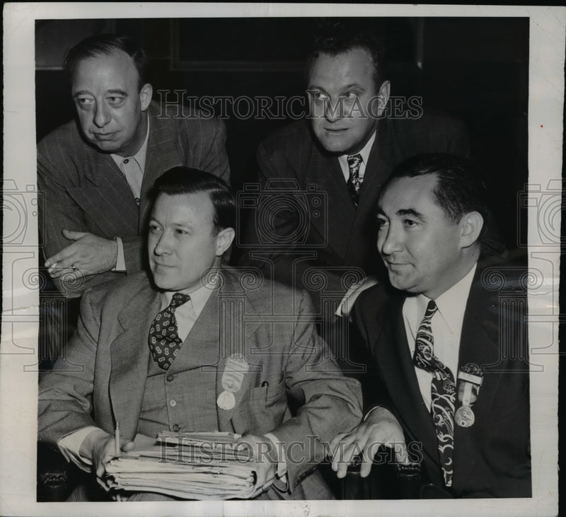 Load image into Gallery viewer, 1947 Press Photo Walter Reuther Shown at The Opening of the UAW Convention
