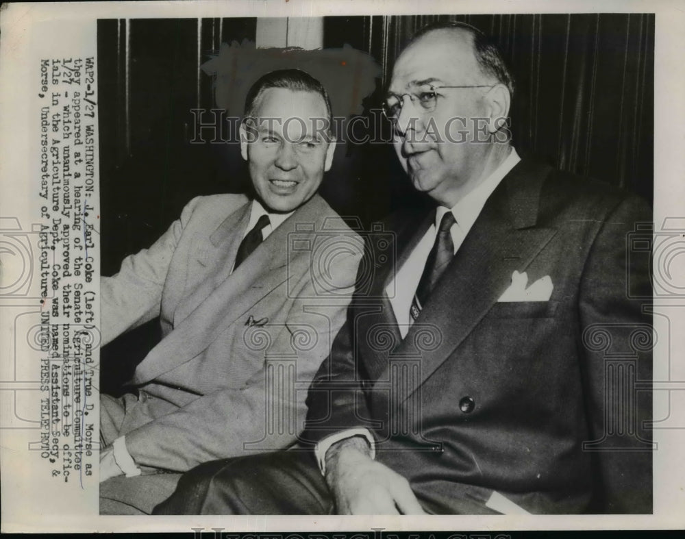 1953 Press Photo J Earl Coke (L) and True D. Morse at Senate Agriculture Hearing