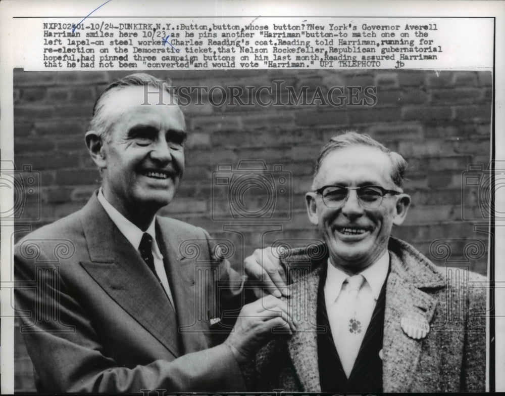 1958 Press Photo W. Averell Harriman pinning button on Charles Reading, New York