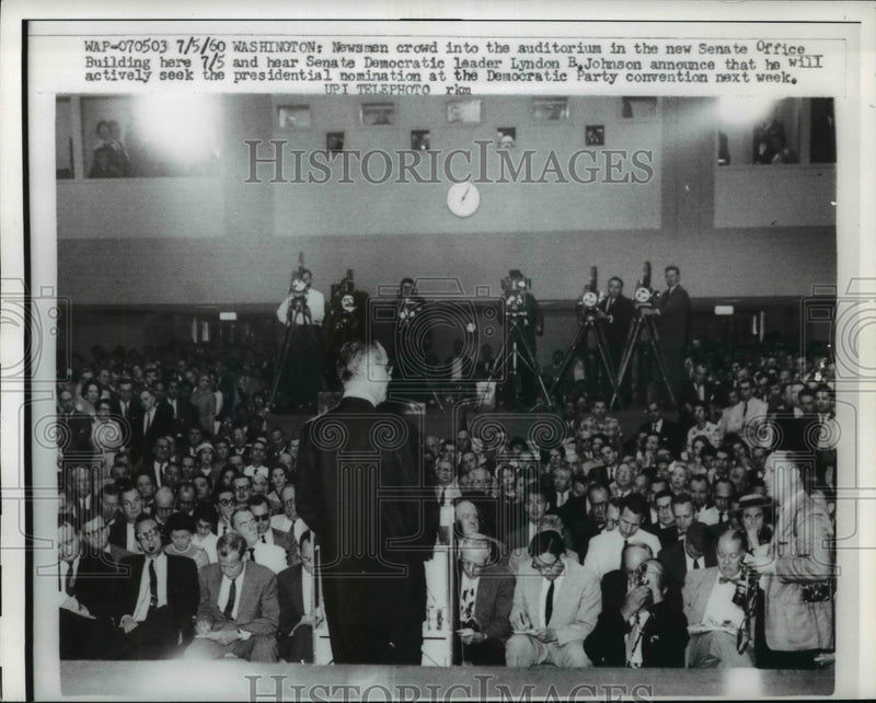 Load image into Gallery viewer, 1960 Press Photo Lyndon B. Johnson Press Conference, U.S. Senate Office Building
