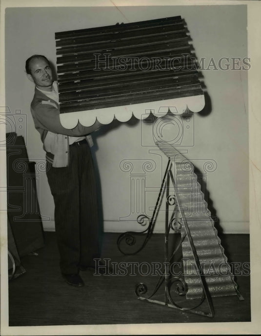 1954 Press Photo Stanley Gogulski Awning Designer at Do-It-Yourself Show
