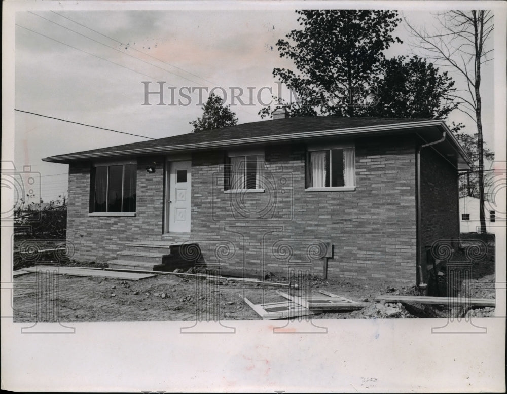 1965 Press Photo Shenandoah Ranch 20th Century Home, Brooks Park, Ohio