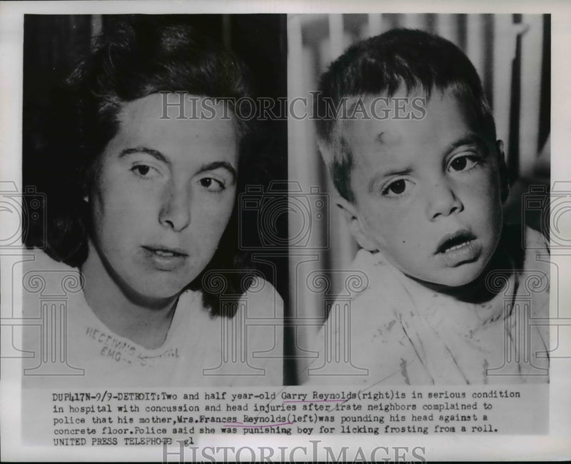 Load image into Gallery viewer, 1953 Press Photo Toddler Garry Reynolds &amp; Mother Reynolds, Detroit - nef19579
