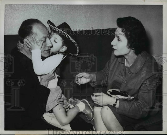 1960 Press Photo James Zarb & Family in Cairo - nef19662