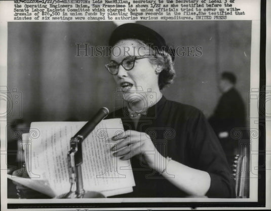 1958 Press Photo Lois MacMillan Testifies in Operating Engineers Union Trial