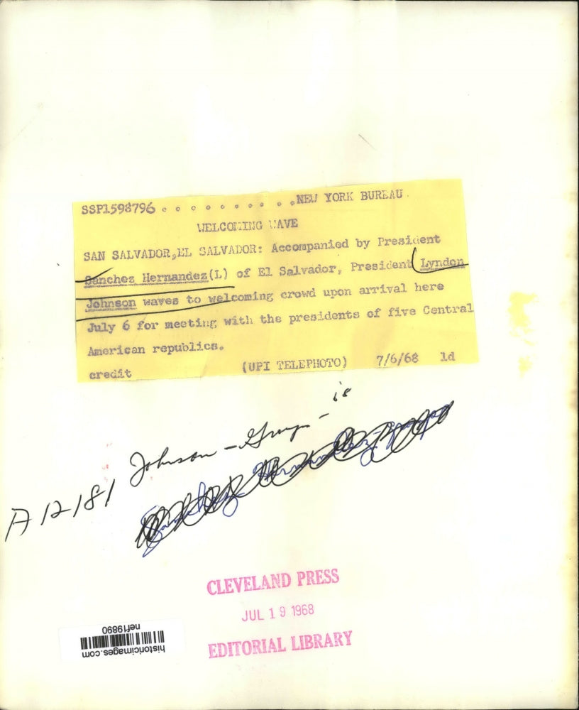 1968 Press Photo Pres.Lyndon Johnson with Pres.Sanchez Hernandez of El Salvador