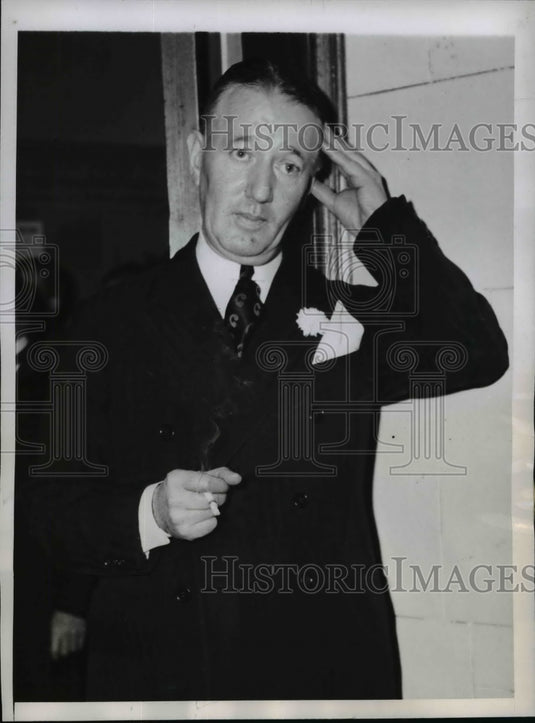 1945 Press Photo John P. O'Brien at Wedding, Pickwick Arms, Greenwich