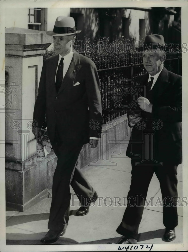Load image into Gallery viewer, 1937 Press Photo Cordell Hull, Norman H. Davis at White House - nef20296
