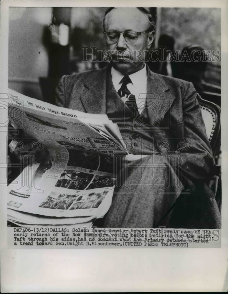 Load image into Gallery viewer, 1952 Press Photo Robert Taft Reads Newspaper Voting Results - nef20410
