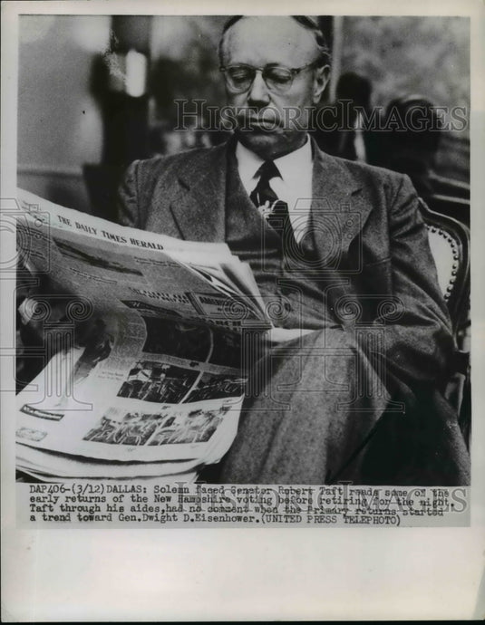 1952 Press Photo Robert Taft Reads Newspaper Voting Results - nef20410