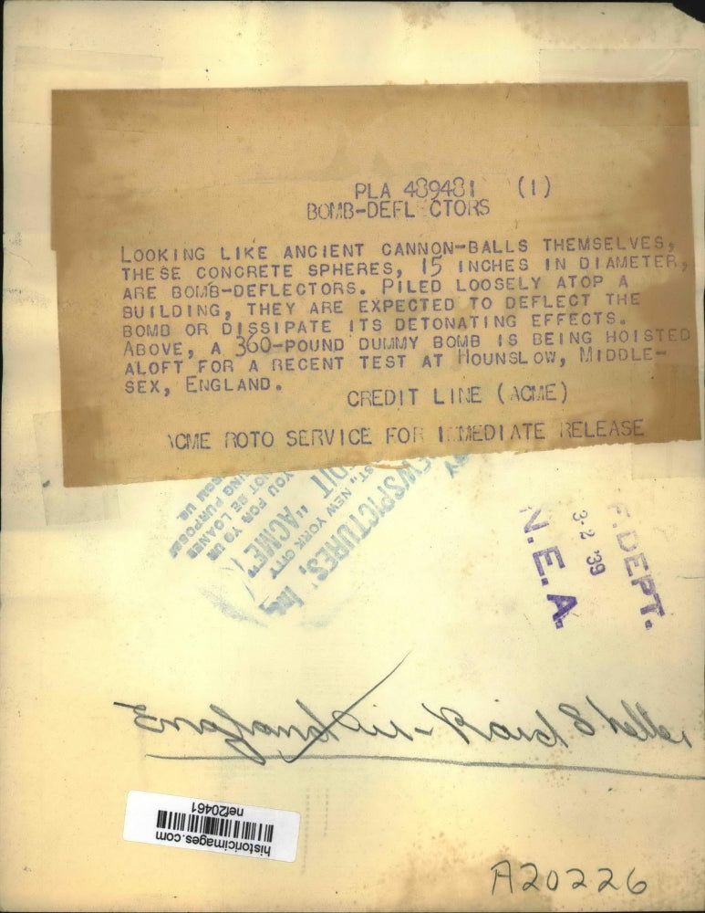 1939 Press Photo Bomb Deflectors at Hounslow, Middlesec, England - nef20461