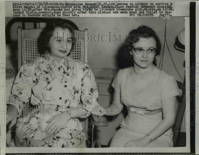 Load image into Gallery viewer, 1958 Press Photo First Person In History Survives Birth Weight of Only 12-Ounces
