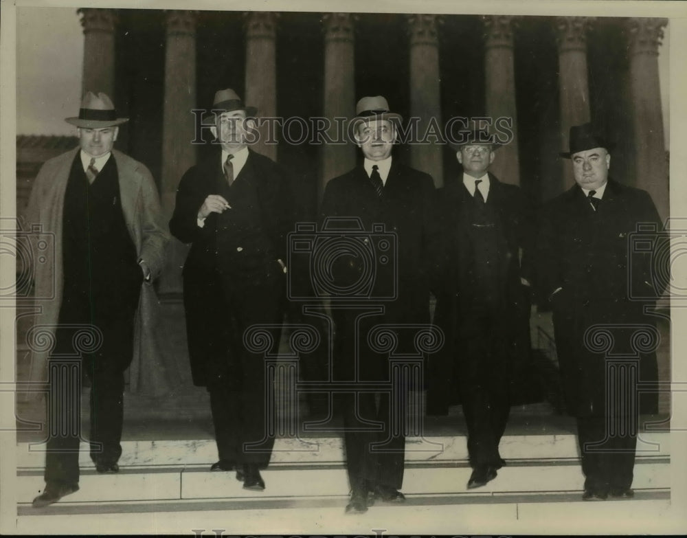 1938 Press Photo Successor Visits Retiring Associate Justice - nef20553