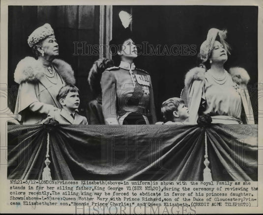 1951 Press Photo British Royal Family at Ceremony of Reviewing Colors, London