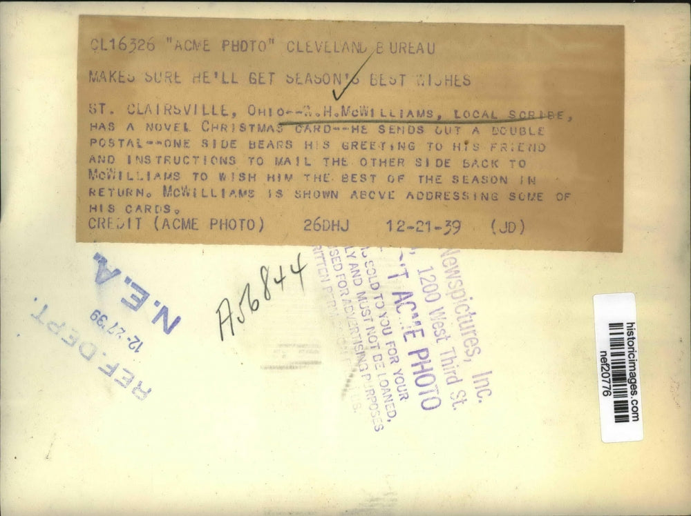 1939 Press Photo W.H. McWilliams Addressing Christmas Cards - nef20776