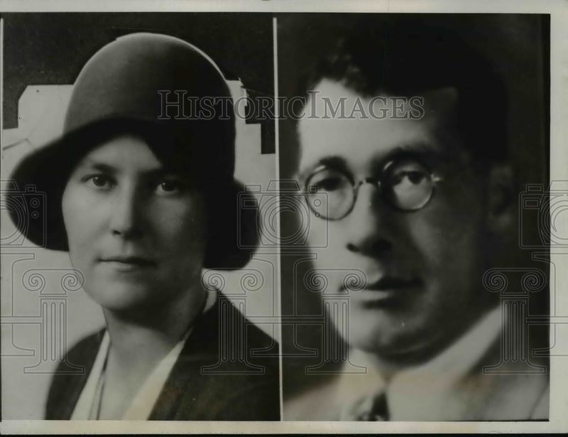Load image into Gallery viewer, 1933 Press Photo Mr. and Mrs. Neil McMath offer ransom for return of their child

