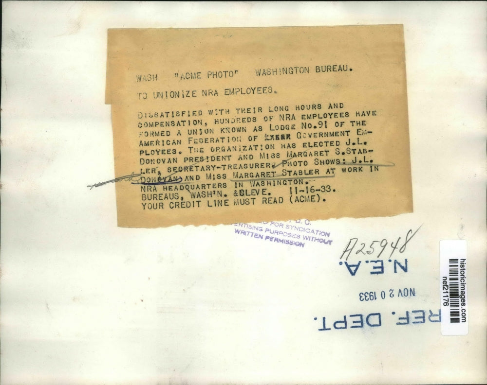 1933 Press Photo J.L. Donovan and Margaret Stabler at NRA Union Headquarters