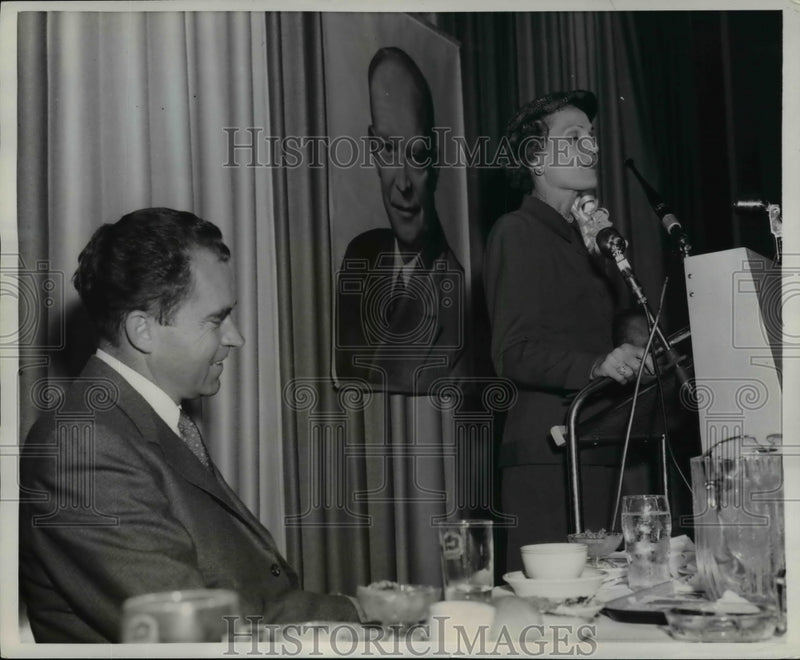 Load image into Gallery viewer, 1958 Press Photo Mrs Nixon Finishes a Speech Nixon Started in Oklahoma City
