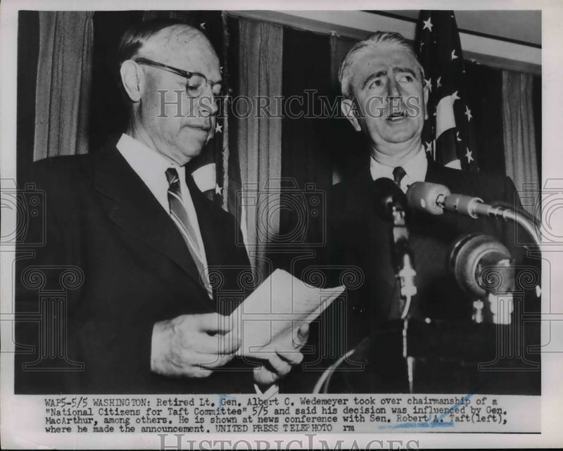 Load image into Gallery viewer, Press Photo Gen Albert C Wedemeyer At News Conference With Sen Robert A Taft
