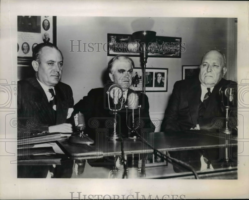 Load image into Gallery viewer, 1948 Press Photo John L. Lewis of United Mine Workers at UMW Session - nef21559
