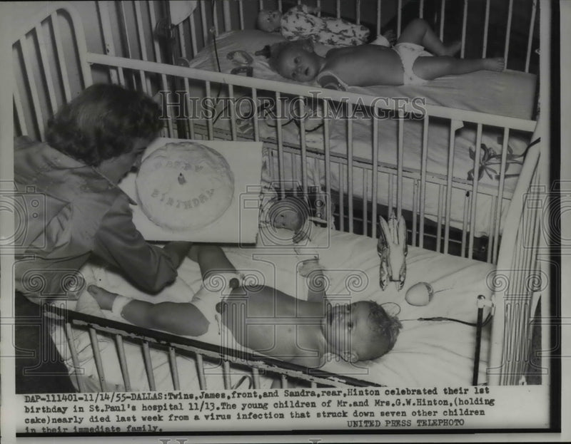 Load image into Gallery viewer, 1955 Press Photo Twins James and Sandra Hinton celebrated Birthday at the Hosp

