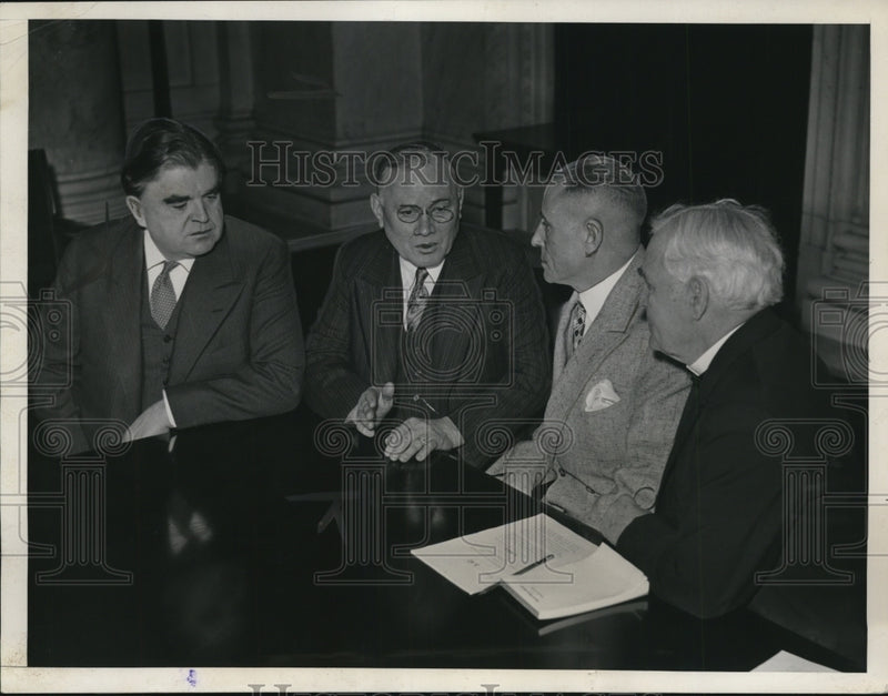 Load image into Gallery viewer, 1935 Press Photo John Lewis at Labor Leaders at the Senate Labor Committee
