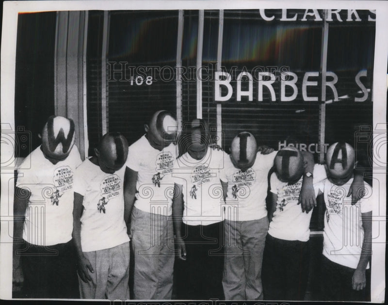 Load image into Gallery viewer, 1955 Press Official Head Welcomers Assist in Premiere Showing of Allied Artists
