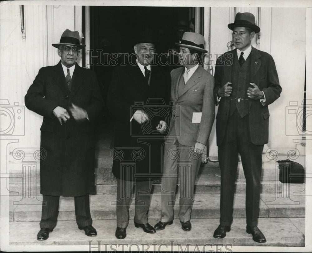 1933 Press Photo Senators Leaving White House from Relief Legislation Conference