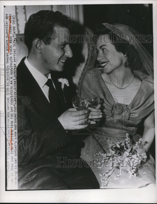 1950 Press Photo Convicted Judy Coplon Marries Albert Socolov, New York