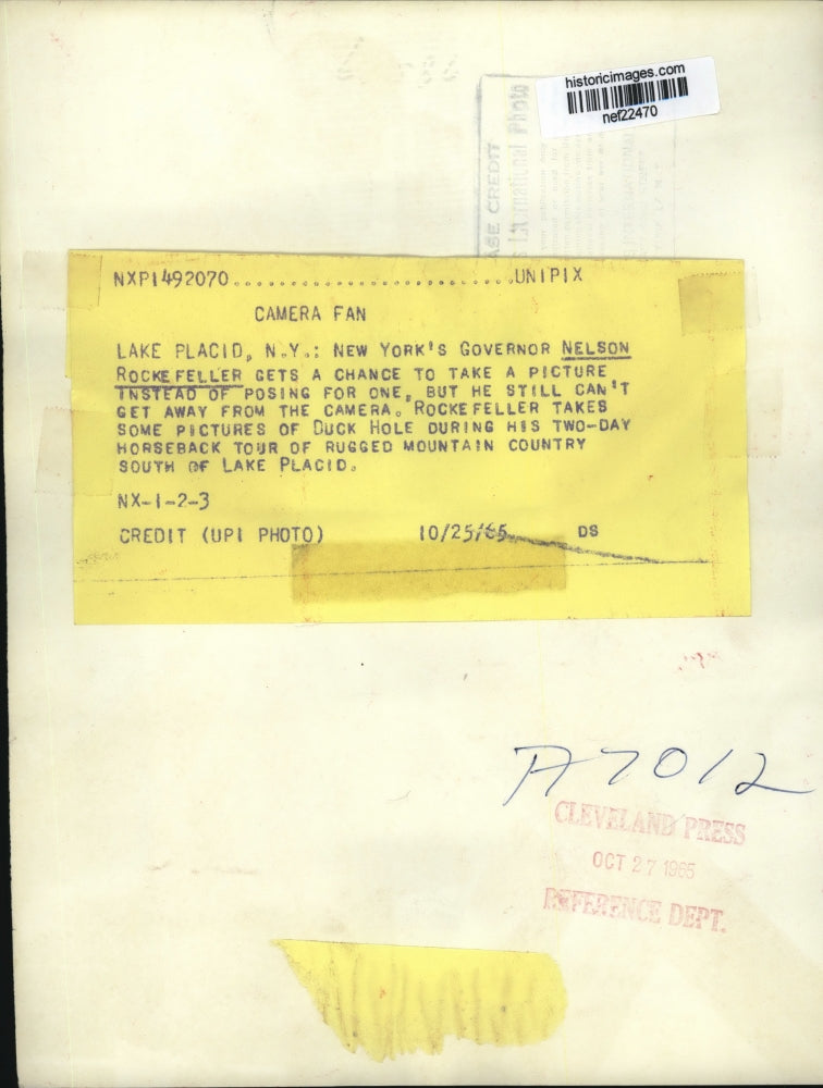 1965 Press Photo Nelson Rockefeller Photographing Duck Hole, Lake Placid