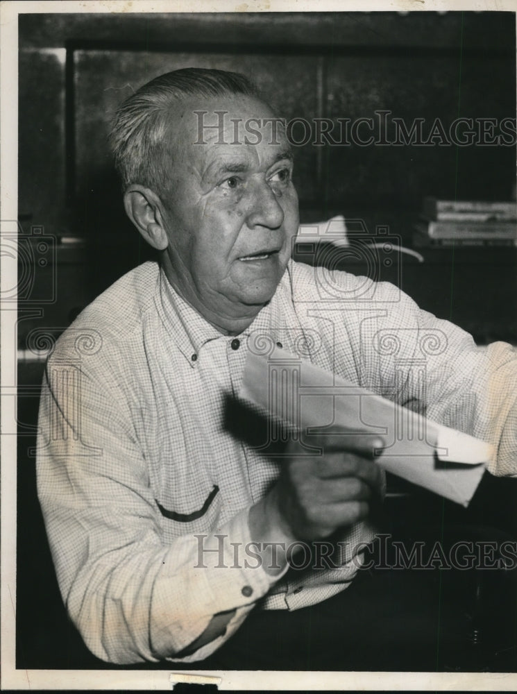1961 Press Photo Zolton Nikhazy - nef22490