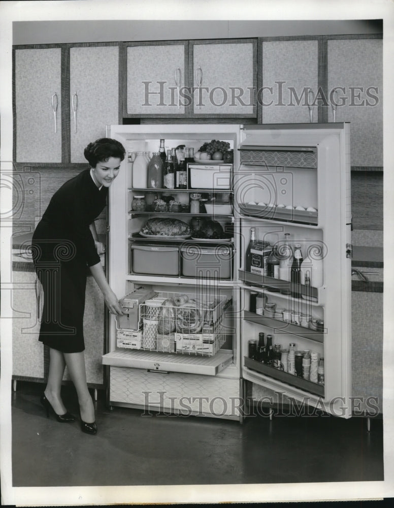 Load image into Gallery viewer, 1958 Press Photo Frigidaire Refrigerator/Freezer Combo Model - nef22768
