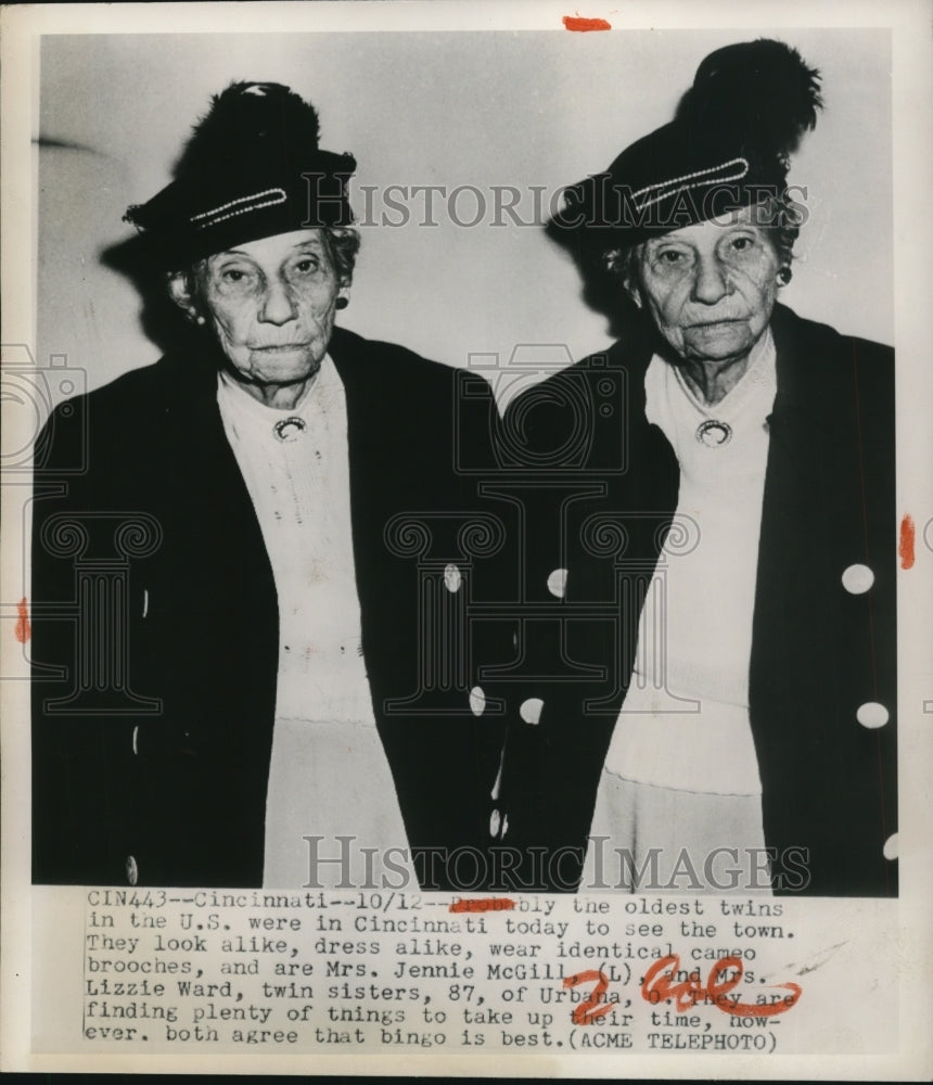 1950 Press Photo Mrs.Jennie McGill and Mrs.Lizzie Ward,twin sister 87 of Ohio