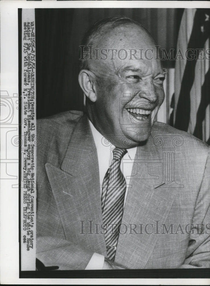 1956 Press Photo Pres Eisenhower Enjoys a Laugh During the White House Meeting