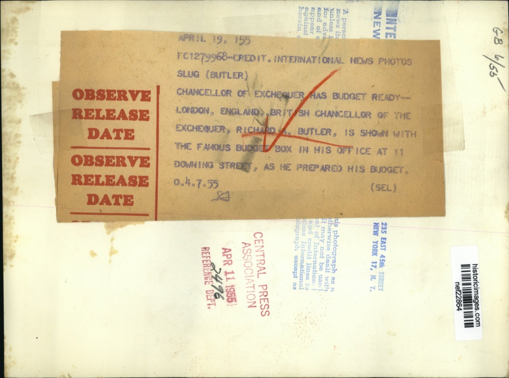 1955 Press Photo Richard Butler Shown With Famous Budget Box In His Office