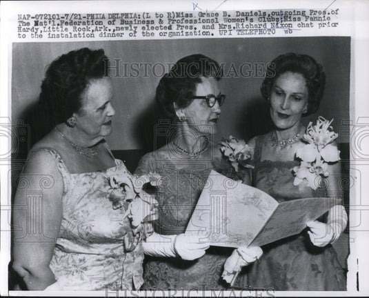 1960 Press Photo Members of National Federation of Business & Professional Club