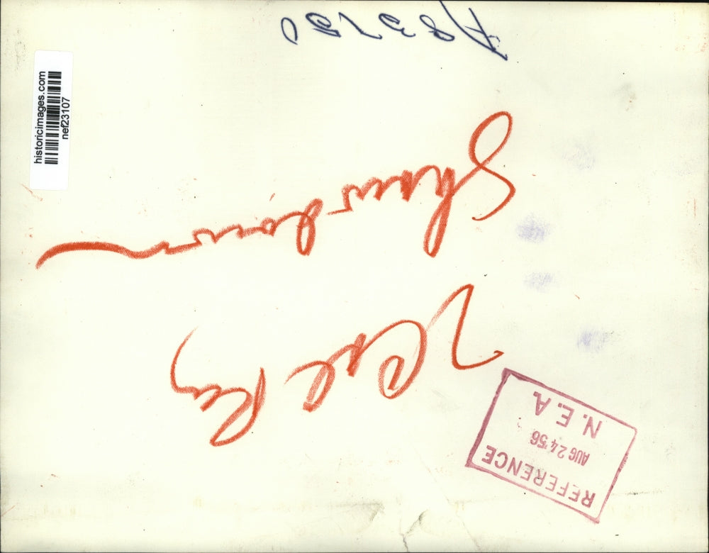 1956 Press Photo Richard Nixon & Family Wave to Crowd Before Boarding Plane