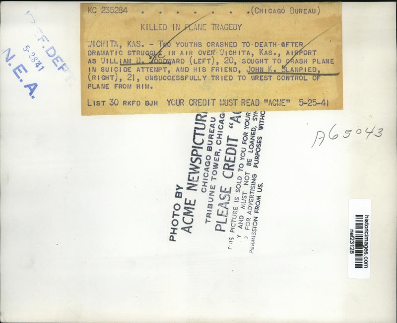 Load image into Gallery viewer, 1941 Press Photo Two Youths Crashed to Death After Struggle in Air Over Wichita
