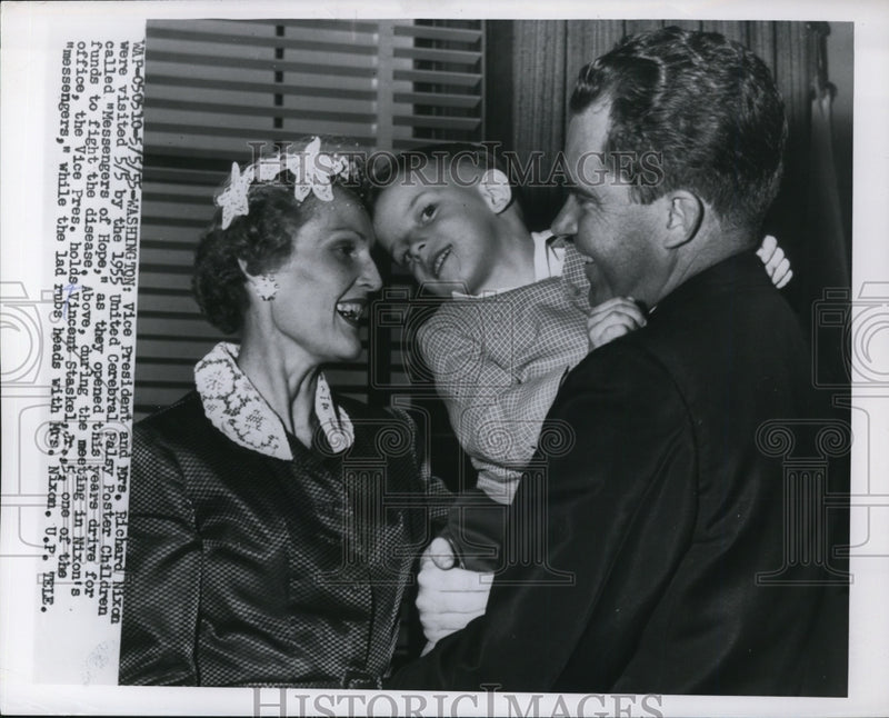 Load image into Gallery viewer, 1955 Press Photo Vice president an Mrs. Nixon with Cerebral Palsy poster kids.
