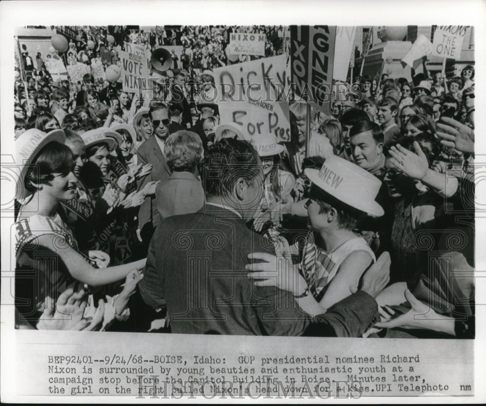 1968 Press Photo Richard Nixon with Crowds at Boise, Idaho Campaign Stop