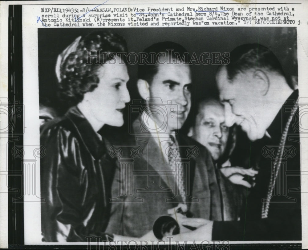 1959 Press Photo Richard Nixon & Wife Pat Presented Scroll, St. John's Cathedral- Historic Images