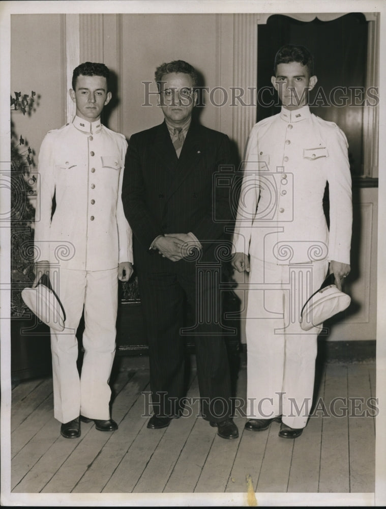 1937 Press Photo Ecuadorian Ambassador to the United States, Captain Alfaro.