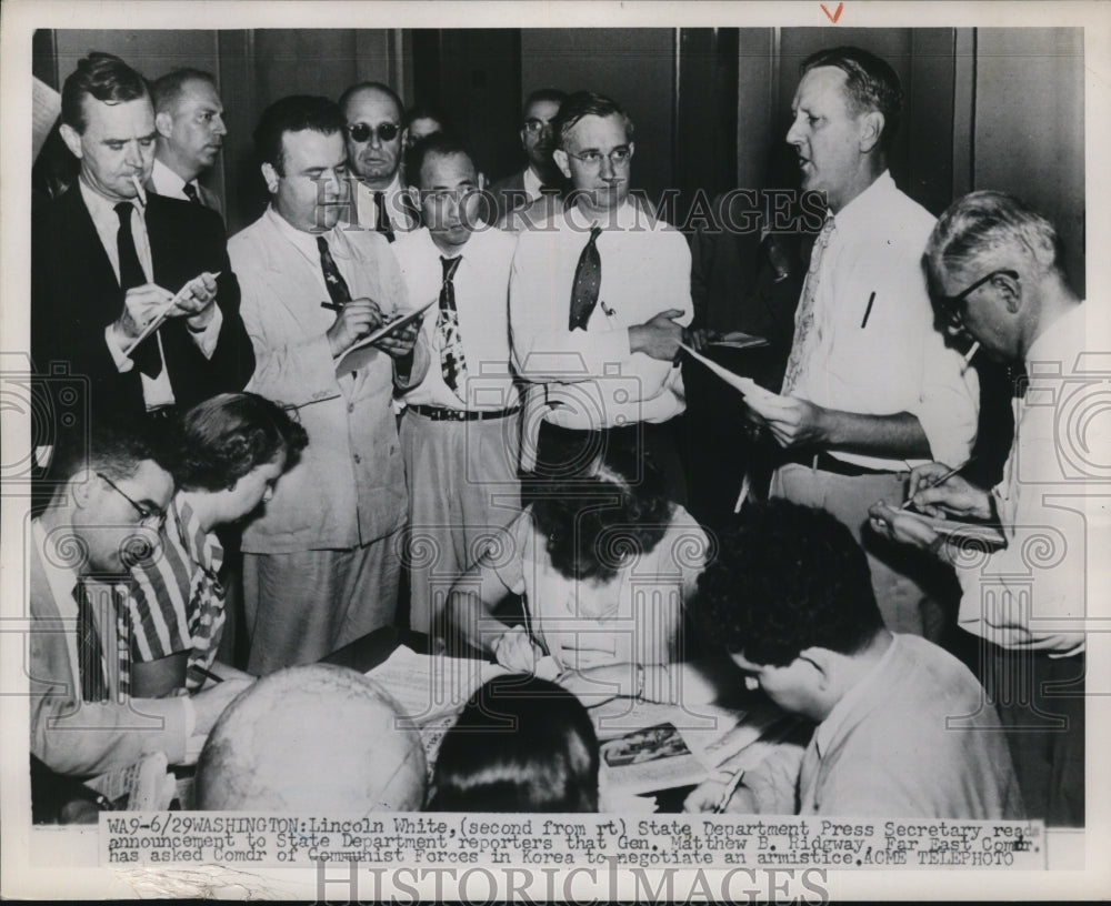 1951 Press Photo Lincoln White Reports Gen Ridgeway Asks to Negotiate Armistice