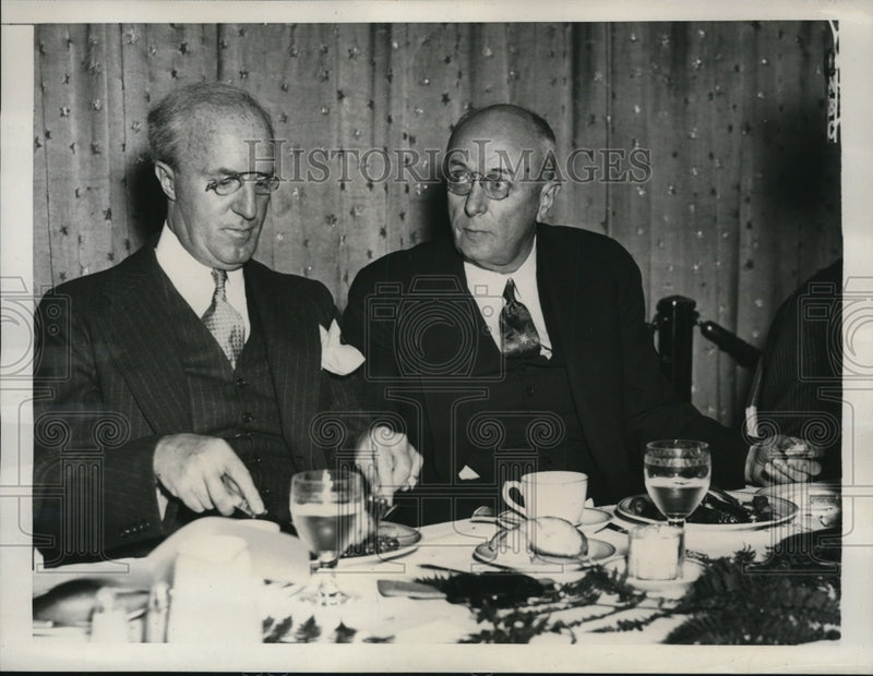 Load image into Gallery viewer, 1937 Press Photo Homer S.Cummings U.S Atty. General and Charles Dunn
