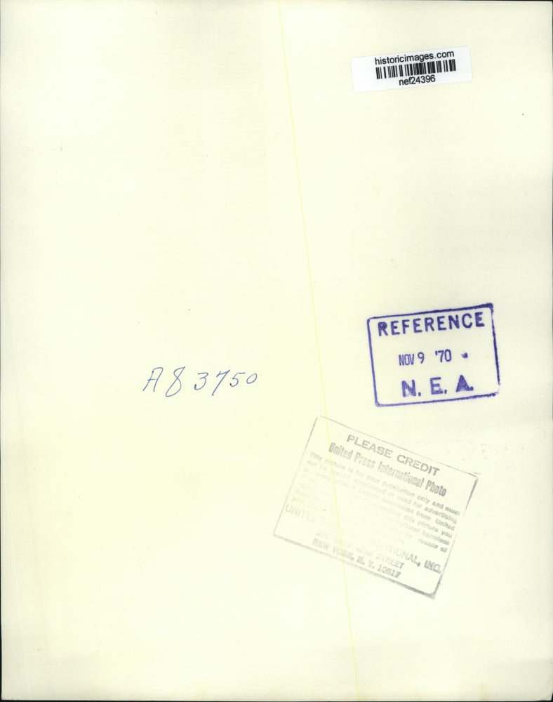 1970 Press Postmaster Winton Blount Presents Tricia Nixon New Christmas Stamps