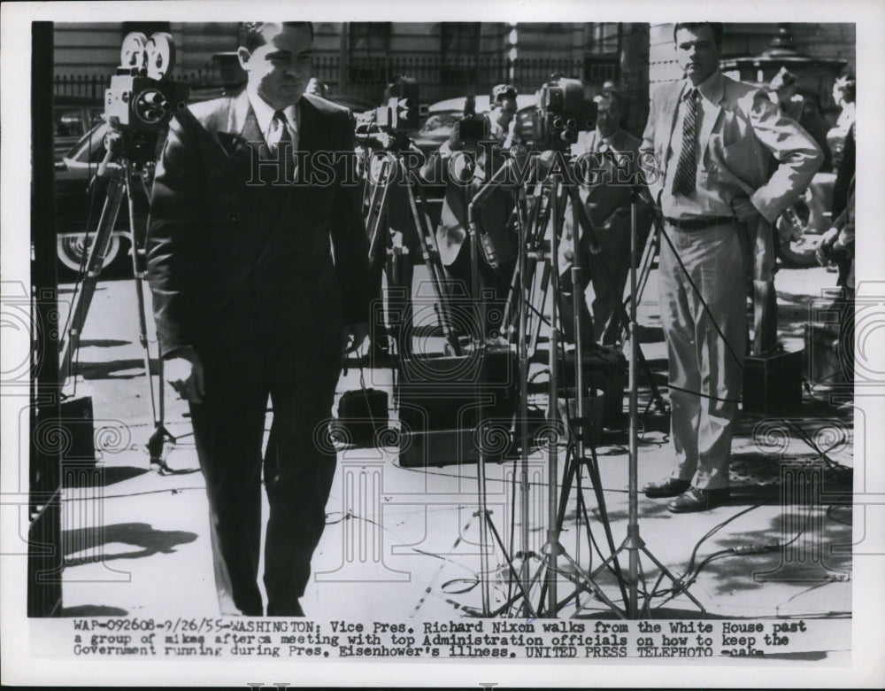1955 Press Photo Vice Pres.Richard Nixon after meeting with top Administration