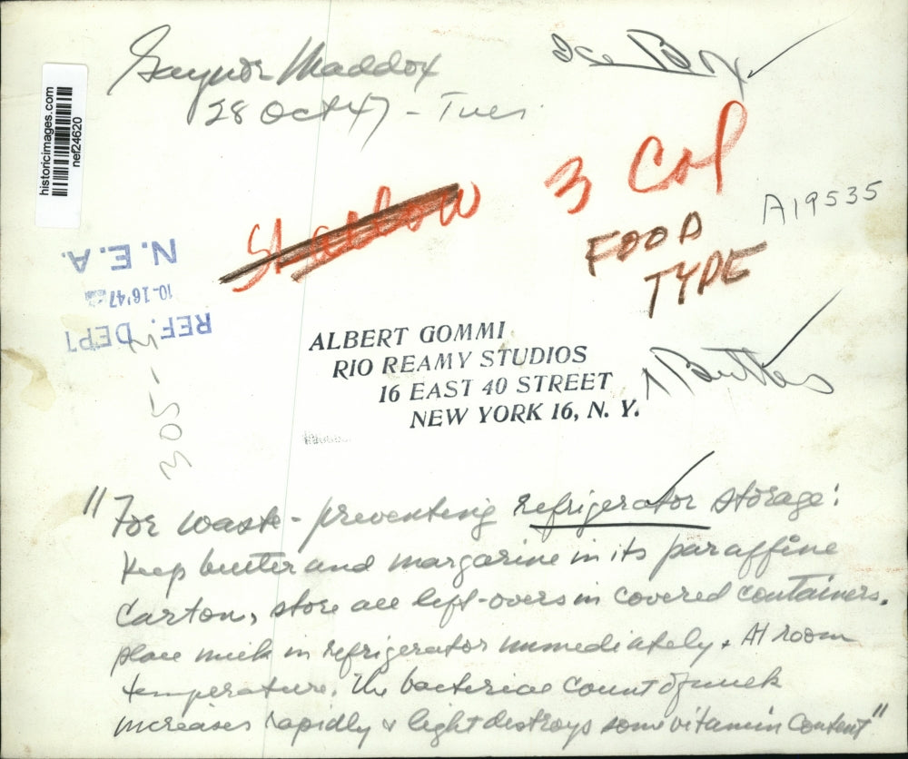 1947 Press Photo Preventing Refrigerator Storage - nef24620