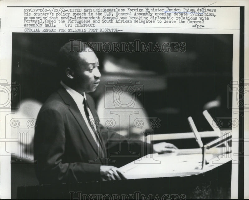 Load image into Gallery viewer, 1961 Press Photo Foreign Minister Doudou Phiam delivers his countries policy
